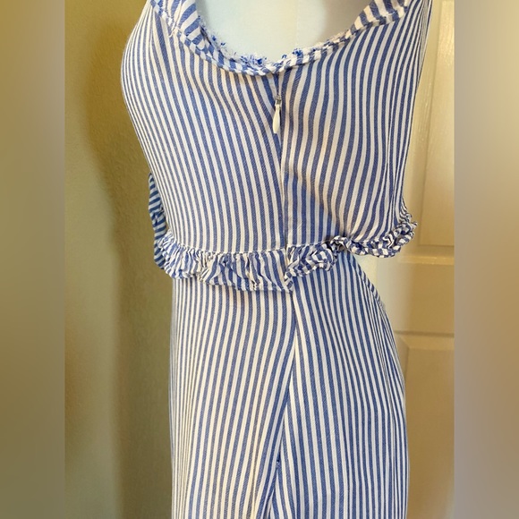 Blue & White Stiped Cutout Tie Vacation Dress - Picture 4 of 9